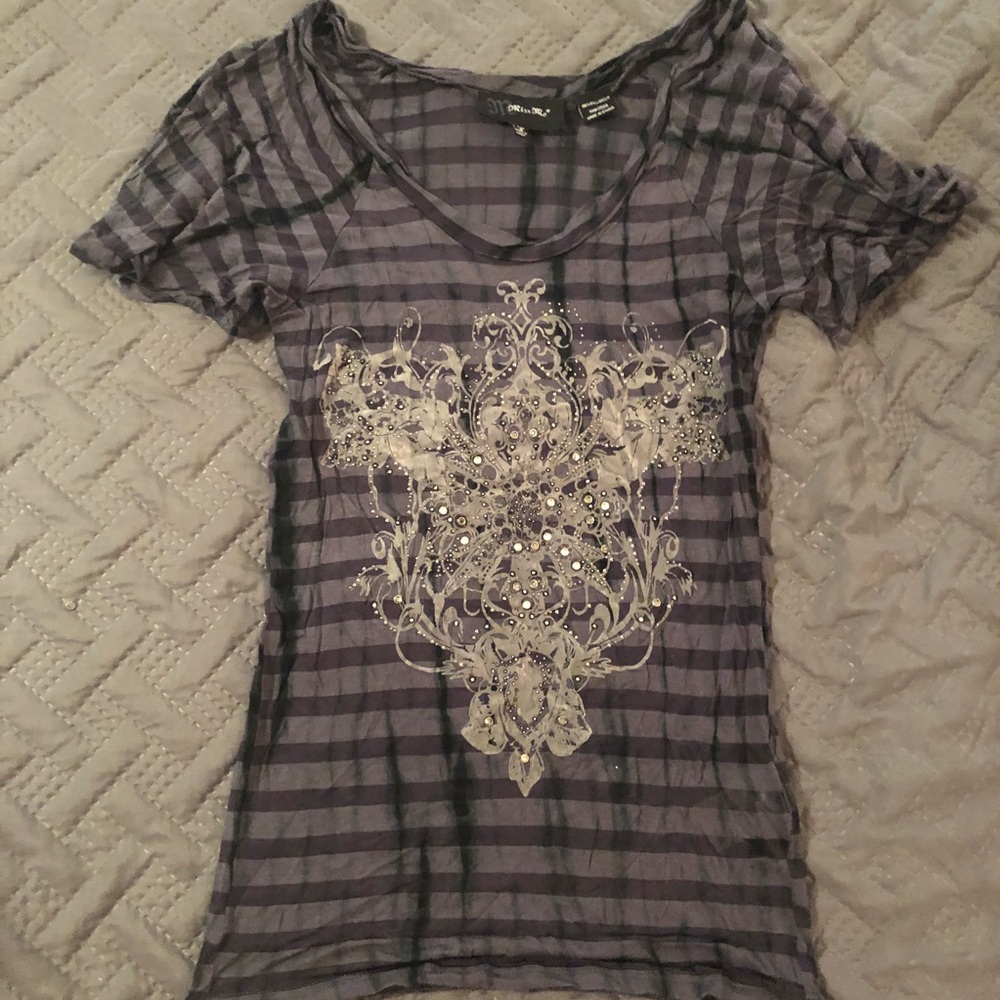 Miss Me. Size small, fits XS too. Reposh.